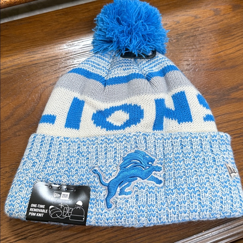 New Era Detroit Lions Light Blue and White Pom-Pom Beanie.  O/S. Unisex.